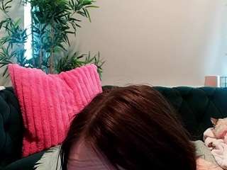 Acest model este live acum. ladylunarae