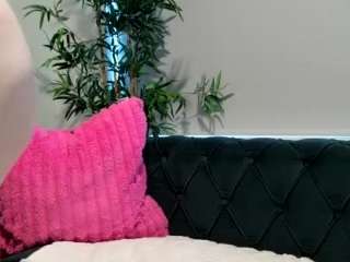 ladylunarae live webcam show