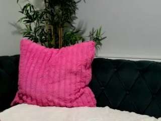 Miss Luna Rae live webcam show