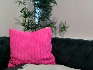 Live cam show with Miss Luna Rae