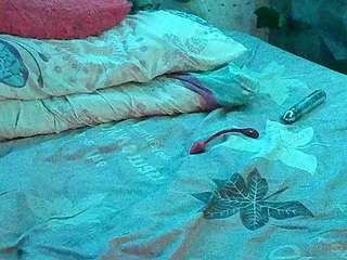 le modèle kaily-pearty est en webcam porno dans un show sur le site camsoda, il possède les tags suivants: amateur,handjob,tease,tattoos,strip,redhead,milf,middle aged,mature,anal,masturbation,flashing,fingers,dildo,cum,creampie,brown eyes,blowjob,bj,asshole