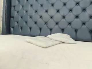 Live cam show with Kaily-Pearty