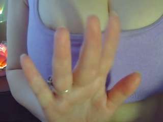 leysun7 live cam profile