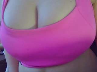 leysun7 live cam profile