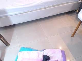 lily-hotmature