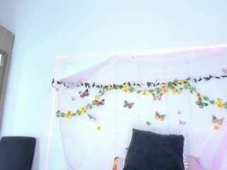 antonella23 Live Webcam on CamSoda