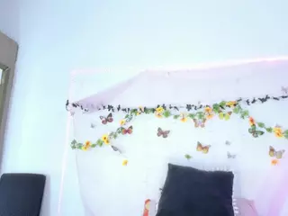 antonella23's Live Sex Cam Show