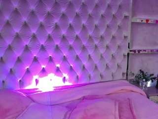 haarii02's CamSoda show and profile