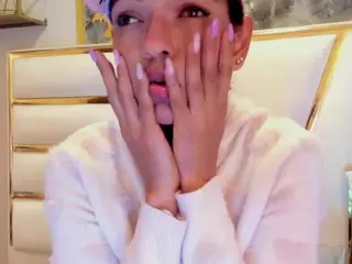 Hanna Petit's Live Sex Cam Show