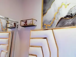 Hanna Petit's Live Sex Cam Show
