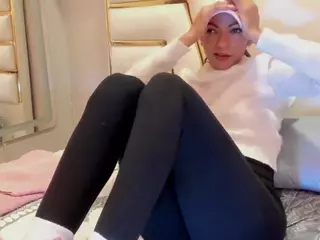 Hanna Petit's Live Sex Cam Show