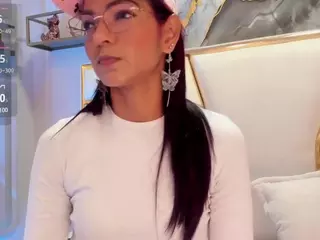 Hanna Petit's Live Sex Cam Show