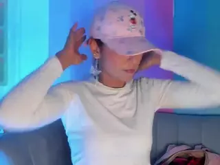 Hanna Petit's Live Sex Cam Show