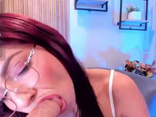 Hanna Petit's Live Sex Cam Show