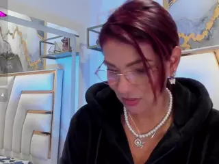 Hanna Petit's Live Sex Cam Show