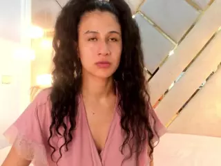 AlaiaFerrer's Live Sex Cam Show