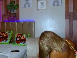 girlstrans's CamSoda show and profile