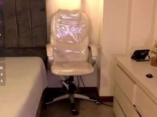 iam-sofiia Live Webcam on CamSoda