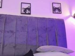 le modèle iam-sofiia est en webcam porno dans un show sur le site camsoda, il possède les tags suivants: ahegao,orgasm,lovense,ass bouncing,moaning,naked,natural,no drinking,no smoking,public,horny,squirter,strip,tattoos,tease,teen-18,toys,wet,young adult,lingerie