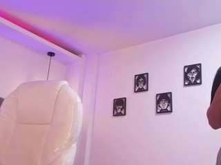 Sofia Watson live cam on CamSoda