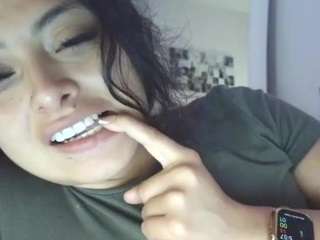 magix333's CamSoda show and profile