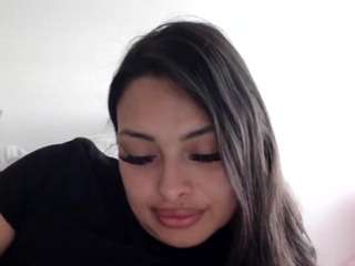 Live webcam model magix333 on Soda Cams