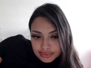 Live webcam model magix333 on Soda Cams