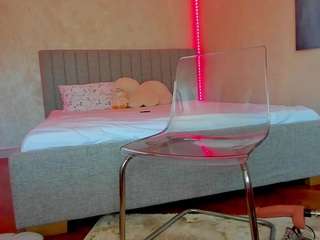 Selena-Reeves live webcam show