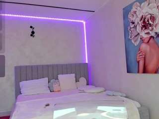 selena-reeves's live room
