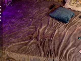 freyaray Live Webcam on CamSoda