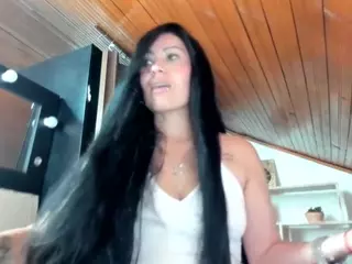 Tania-mature's Live Sex Cam Show