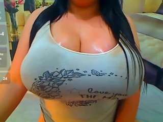hillarysofia Live Webcam on CamSoda