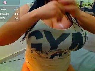 hillarysofia from CamSoda