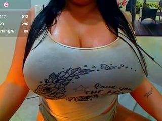 hillarysofia Live Webcam on CamSoda