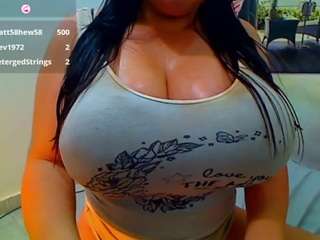 hillarysofia Live Webcam on CamSoda