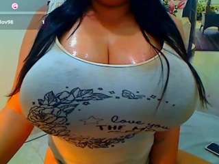 hillarysofia Live Webcam on CamSoda