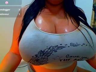 hillarysofia Live Webcam on CamSoda