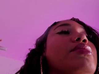 Live webcam model joycethompson on Soda Cams