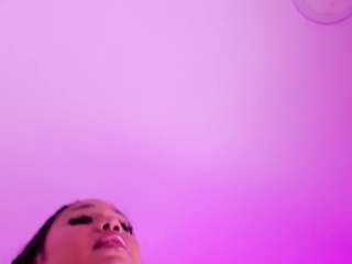 Live webcam model joycethompson on Soda Cams