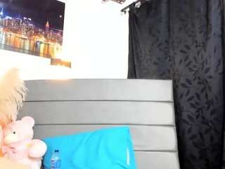 julieta-coopeer live profile