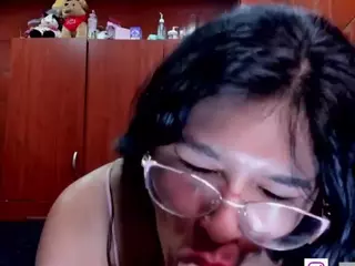 Laura Hills's Live Sex Cam Show