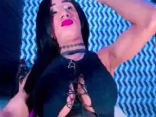 LunitaBitch's Live Sex Cam Show