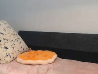 Live webcam model asianbaddie on Soda Cams