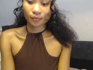 Live webcam model asianbaddie on Soda Cams