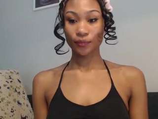 Live webcam model asianbaddie on Soda Cams