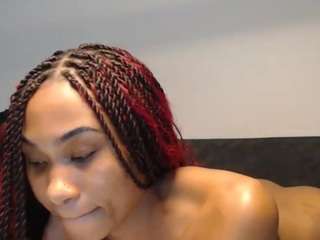 Live webcam model asianbaddie on Soda Cams