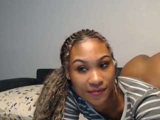 Live webcam model asianbaddie on Soda Cams