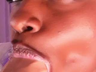 Live webcam model irisallen on Soda Cams