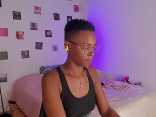 IrisAllen's Live Sex Cam Show