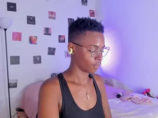 IrisAllen's Live Sex Cam Show